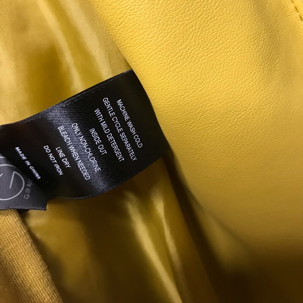 Jacket - Picture 7 of 7
